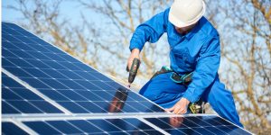 Installation Maintenance Panneaux Solaires Photovoltaïques à Montereau